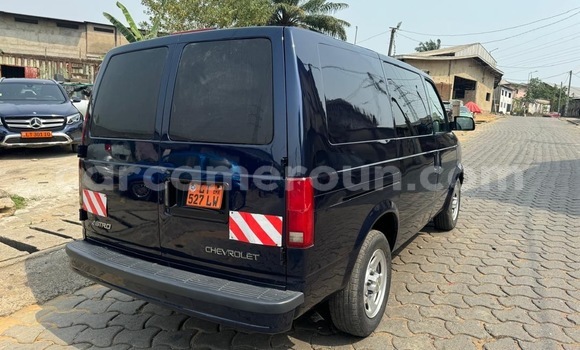 Sayi Na hannu Chevrolet Astro Black Mota in Douala a Ƙasar Kamaru Sayi Na hannu Chevrolet Astro Black Mota in Douala a Ƙasar Kamaru