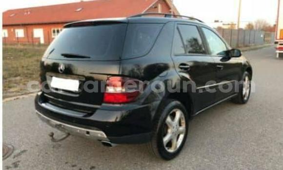 Acheter Occasion Voiture Mercedes‒Benz ML–Class Noir à Yaoundé, Central Cameroon Acheter Occasion Voiture Mercedes‒Benz ML–Class Noir à Yaoundé, Central Cameroon