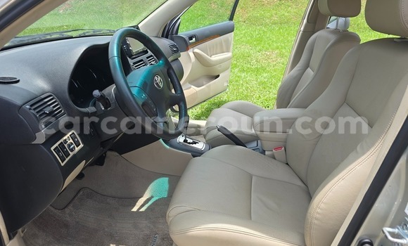 Acheter Occasion Voiture Toyota Avensis Gris à Yaoundé, Central Cameroon Acheter Occasion Voiture Toyota Avensis Gris à Yaoundé, Central Cameroon