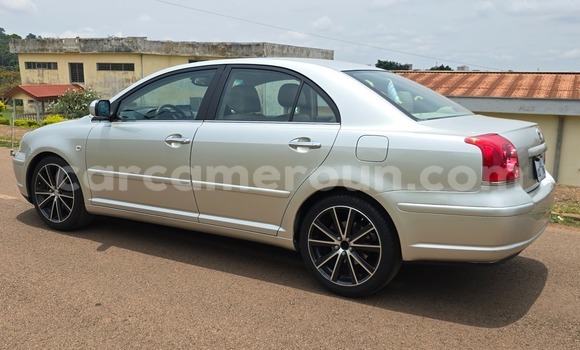 Acheter Occasion Voiture Toyota Avensis Gris à Yaoundé, Central Cameroon Acheter Occasion Voiture Toyota Avensis Gris à Yaoundé, Central Cameroon