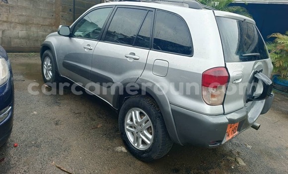Acheter Occasion Voiture Toyota RAV4 Gris à Douala, Littoral Cameroon Acheter Occasion Voiture Toyota RAV4 Gris à Douala, Littoral Cameroon