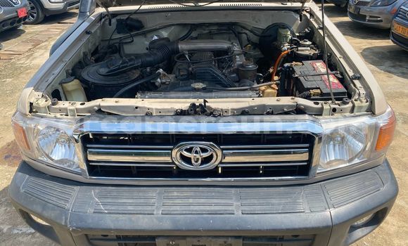 Acheter Import Voiture Toyota Land Cruiser Beige à Douala, Littoral Cameroon Acheter Import Voiture Toyota Land Cruiser Beige à Douala, Littoral Cameroon