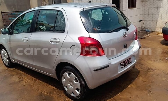 Acheter Occasion Voiture Toyota Yaris Gris à Douala, Littoral Cameroon Acheter Occasion Voiture Toyota Yaris Gris à Douala, Littoral Cameroon