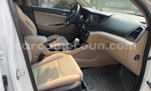 Acheter Neuf Voiture Hyundai Tucson Blanc à Douala, Littoral Cameroon Acheter Neuf Voiture Hyundai Tucson Blanc à Douala, Littoral Cameroon