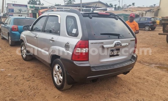 Buy Used Kia Sportage Silver Car in Yaounde in Central Cameroon Buy Used Kia Sportage Silver Car in Yaounde in Central Cameroon
