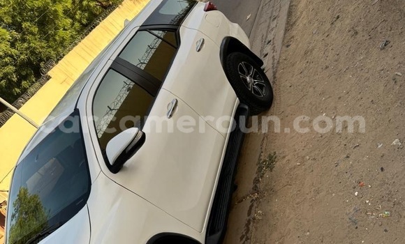 Acheter Occasion Voiture Toyota Fortuner Blanc à Yaoundé, Central Cameroon