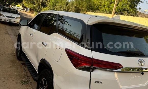 Buy Used Toyota Fortuner White Car in Yaounde in Central Cameroon Buy Used Toyota Fortuner White Car in Yaounde in Central Cameroon