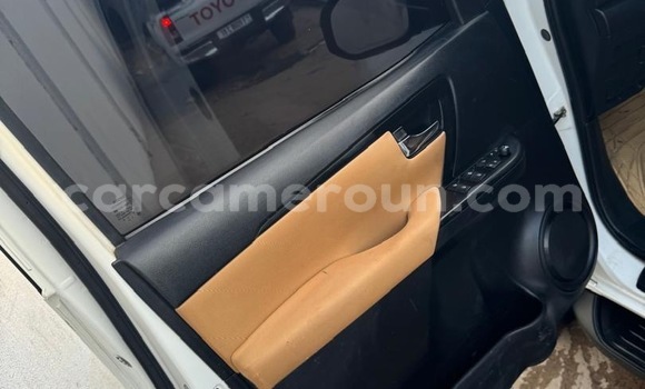 Buy Used Toyota Fortuner White Car in Yaounde in Central Cameroon Buy Used Toyota Fortuner White Car in Yaounde in Central Cameroon