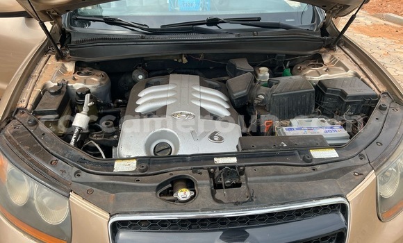 Buy Used Hyundai Santa Fe Other Car in Yaounde in Central Cameroon Buy Used Hyundai Santa Fe Other Car in Yaounde in Central Cameroon