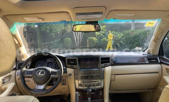 Acheter Import Voiture Lexus LX 570 Gris à Douala, Littoral Cameroon Acheter Import Voiture Lexus LX 570 Gris à Douala, Littoral Cameroon