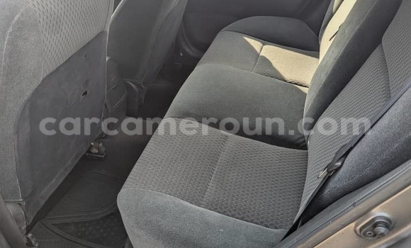 Sayi Na hannu Toyota Corolla Azurfa Mota in Douala a Ƙasar Kamaru Sayi Na hannu Toyota Corolla Azurfa Mota in Douala a Ƙasar Kamaru