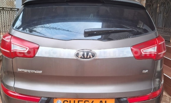Buy Used Kia Sportage Silver Car in Yaounde in Central Cameroon Buy Used Kia Sportage Silver Car in Yaounde in Central Cameroon