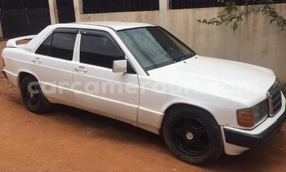Acheter Occasion Voiture Mercedes‒Benz 190 Blanc à Yaoundé, Central Cameroon Acheter Occasion Voiture Mercedes‒Benz 190 Blanc à Yaoundé, Central Cameroon