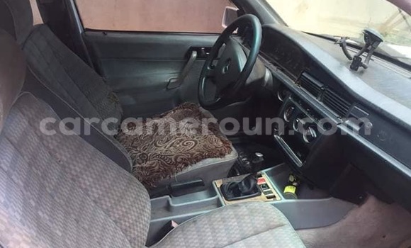Acheter Occasion Voiture Mercedes‒Benz 190 Blanc à Yaoundé, Central Cameroon Acheter Occasion Voiture Mercedes‒Benz 190 Blanc à Yaoundé, Central Cameroon