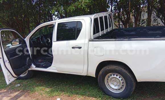 Buy Used Toyota Hilux White Car in Yaounde in Central Cameroon Buy Used Toyota Hilux White Car in Yaounde in Central Cameroon
