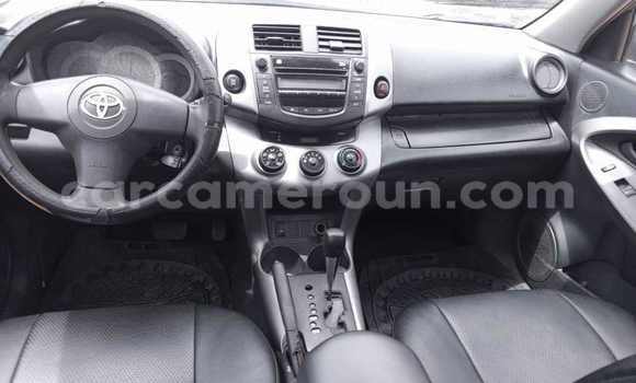 Acheter Occasion Voiture Toyota RAV4 Gris à Yaoundé, Central Cameroon Acheter Occasion Voiture Toyota RAV4 Gris à Yaoundé, Central Cameroon