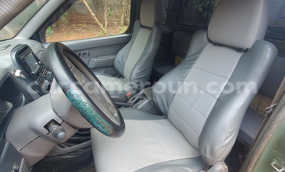 Acheter Occasion Voiture Nissan Navara Vert à Yaoundé, Central Cameroon Acheter Occasion Voiture Nissan Navara Vert à Yaoundé, Central Cameroon