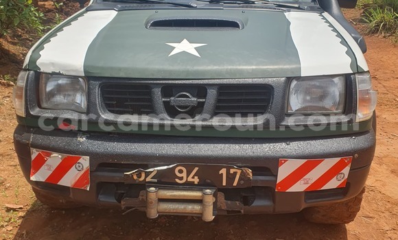 Acheter Occasion Voiture Nissan Navara Vert à Yaoundé, Central Cameroon Acheter Occasion Voiture Nissan Navara Vert à Yaoundé, Central Cameroon