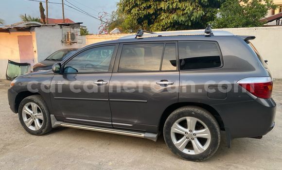 Buy Import Toyota Highlander Silver Car in Douala in Littoral Cameroon Buy Import Toyota Highlander Silver Car in Douala in Littoral Cameroon