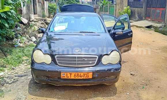 Acheter Occasion Voiture Mercedes‒Benz C–Class Bleu à Douala, Littoral Cameroon