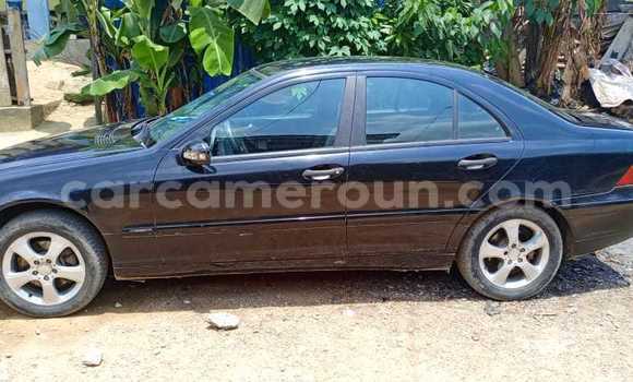 Acheter Occasion Voiture Mercedes‒Benz C–Class Bleu à Douala, Littoral Cameroon Acheter Occasion Voiture Mercedes‒Benz C–Class Bleu à Douala, Littoral Cameroon