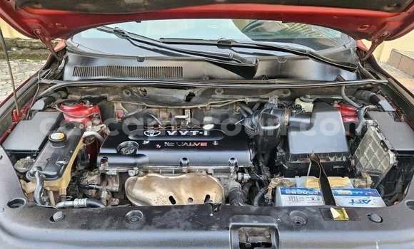 Sayi Na hannu Toyota RAV4 Red Mota in Douala a Ƙasar Kamaru Sayi Na hannu Toyota RAV4 Red Mota in Douala a Ƙasar Kamaru