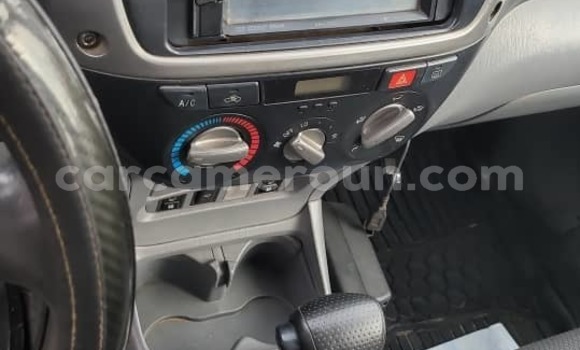 Acheter Occasion Voiture Toyota RAV4 Rouge à Douala, Littoral Cameroon Acheter Occasion Voiture Toyota RAV4 Rouge à Douala, Littoral Cameroon