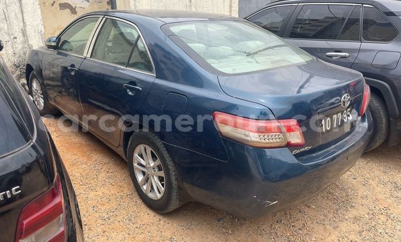 Buy Used Toyota Camry Blue Car in Douala in Littoral Cameroon