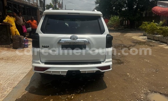 Acheter Occasion Voiture Toyota 4Runner Blanc à Douala, Littoral Cameroon Acheter Occasion Voiture Toyota 4Runner Blanc à Douala, Littoral Cameroon