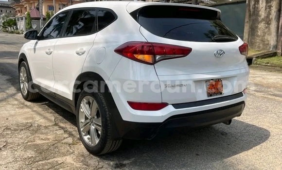 Acheter Occasion Voiture Hyundai Tucson Blanc à Douala, Littoral Cameroon Acheter Occasion Voiture Hyundai Tucson Blanc à Douala, Littoral Cameroon