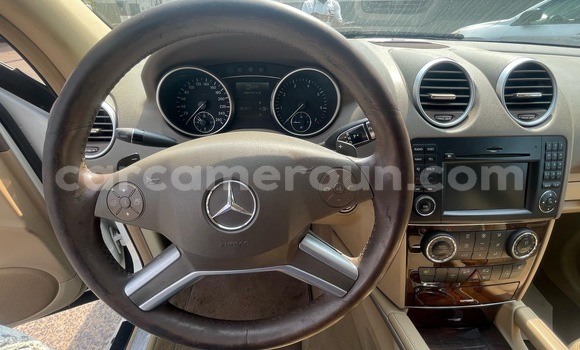 Acheter Import Voiture Mercedes‒Benz ML–Class Gris à Douala, Littoral Cameroon Acheter Import Voiture Mercedes‒Benz ML–Class Gris à Douala, Littoral Cameroon