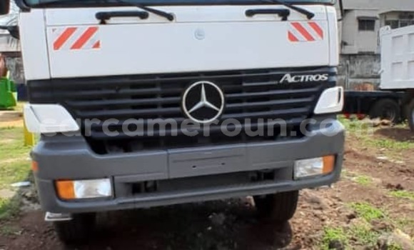 Buy Used Mercedes‒Benz 3331 White Truck in Douala in Littoral Cameroon Buy Used Mercedes‒Benz 3331 White Truck in Douala in Littoral Cameroon