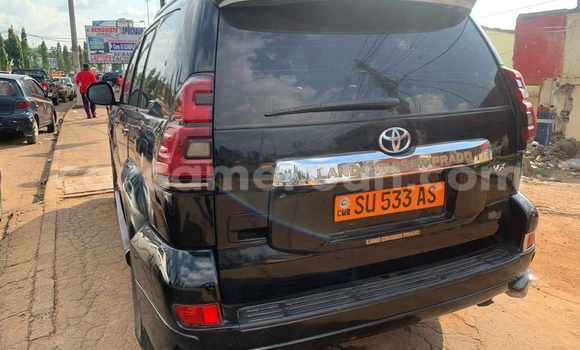 Sayi Na hannu Toyota Prado Black Mota in Yaounde a Babban Kamaru Sayi Na hannu Toyota Prado Black Mota in Yaounde a Babban Kamaru
