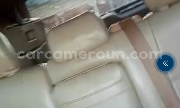 Sayi Na hannu Toyota Prado Black Mota in Yaounde a Babban Kamaru Sayi Na hannu Toyota Prado Black Mota in Yaounde a Babban Kamaru