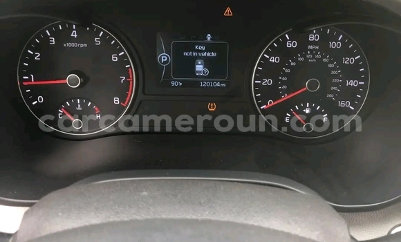 Sayi Imported Kia Optima Brown Mota in Douala a Ƙasar Kamaru Sayi Imported Kia Optima Brown Mota in Douala a Ƙasar Kamaru