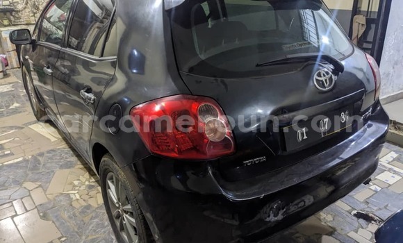 Sayi Na hannu Toyota Auris Black Mota in Douala a Ƙasar Kamaru Sayi Na hannu Toyota Auris Black Mota in Douala a Ƙasar Kamaru