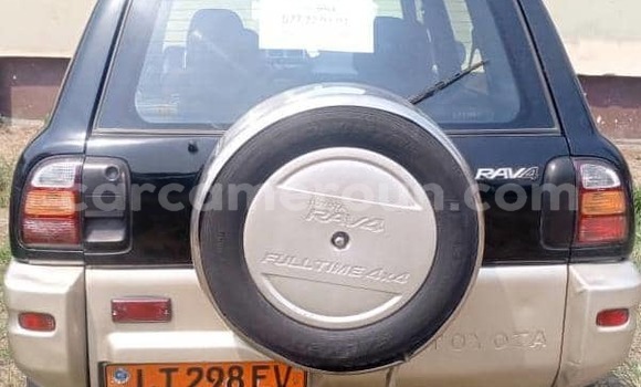 Acheter Occasion Voiture Toyota RAV4 Noir à Douala, Littoral Cameroon Acheter Occasion Voiture Toyota RAV4 Noir à Douala, Littoral Cameroon