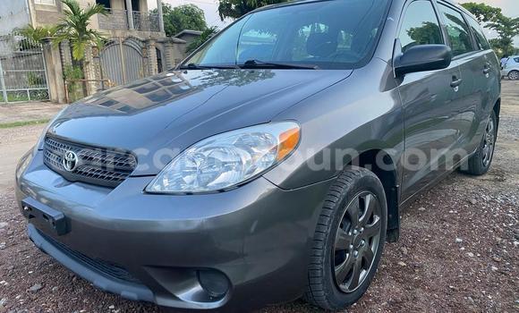 Acheter Import Voiture Toyota Matrix Gris à Douala, Littoral Cameroon Acheter Import Voiture Toyota Matrix Gris à Douala, Littoral Cameroon