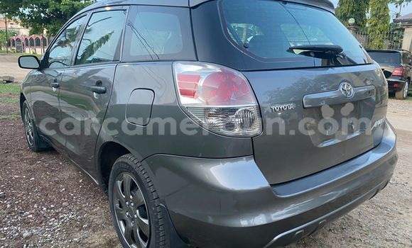 Acheter Import Voiture Toyota Matrix Gris à Douala, Littoral Cameroon Acheter Import Voiture Toyota Matrix Gris à Douala, Littoral Cameroon