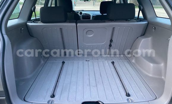 Acheter Import Voiture Toyota Matrix Gris à Douala, Littoral Cameroon Acheter Import Voiture Toyota Matrix Gris à Douala, Littoral Cameroon