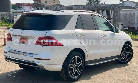 Acheter Occasion Voiture Mercedes‒Benz ML–Class Blanc à Douala, Littoral Cameroon Acheter Occasion Voiture Mercedes‒Benz ML–Class Blanc à Douala, Littoral Cameroon