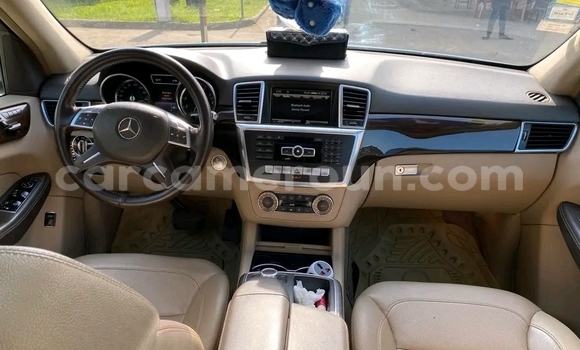 Acheter Occasion Voiture Mercedes‒Benz ML–Class Blanc à Douala, Littoral Cameroon Acheter Occasion Voiture Mercedes‒Benz ML–Class Blanc à Douala, Littoral Cameroon