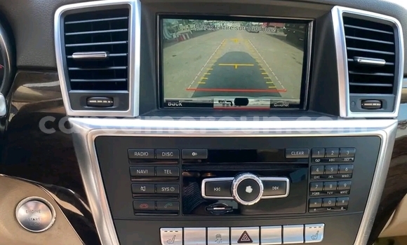 Acheter Occasion Voiture Mercedes‒Benz ML–Class Blanc à Douala, Littoral Cameroon Acheter Occasion Voiture Mercedes‒Benz ML–Class Blanc à Douala, Littoral Cameroon