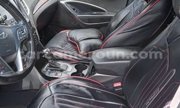 Acheter Occasion Voiture Hyundai Santa Fe Noir à Douala, Littoral Cameroon Acheter Occasion Voiture Hyundai Santa Fe Noir à Douala, Littoral Cameroon