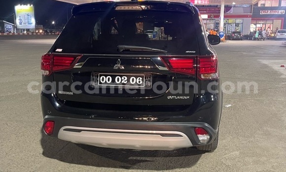 Sayi Na hannu Mitsubishi Outlander Black Mota in Douala a Ƙasar Kamaru Sayi Na hannu Mitsubishi Outlander Black Mota in Douala a Ƙasar Kamaru