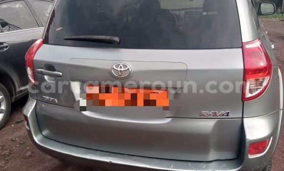 Acheter Occasion Voiture Toyota RAV4 Gris à Douala, Littoral Cameroon Acheter Occasion Voiture Toyota RAV4 Gris à Douala, Littoral Cameroon