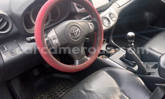 Acheter Occasion Voiture Toyota RAV4 Gris à Douala, Littoral Cameroon Acheter Occasion Voiture Toyota RAV4 Gris à Douala, Littoral Cameroon