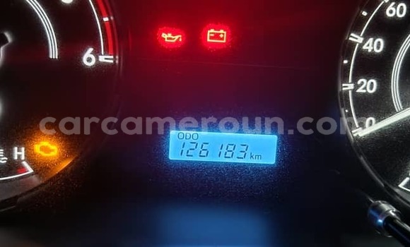 Sayi Na hannu Toyota Hilux Sauran Mota in Douala a Ƙasar Kamaru Sayi Na hannu Toyota Hilux Sauran Mota in Douala a Ƙasar Kamaru