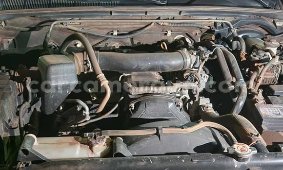 Sayi Na hannu Toyota Hilux Sauran Mota in Douala a Ƙasar Kamaru Sayi Na hannu Toyota Hilux Sauran Mota in Douala a Ƙasar Kamaru