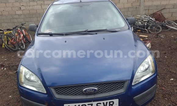 Sayi Na hannu Ford Focus Blue Mota in Douala a Ƙasar Kamaru Sayi Na hannu Ford Focus Blue Mota in Douala a Ƙasar Kamaru